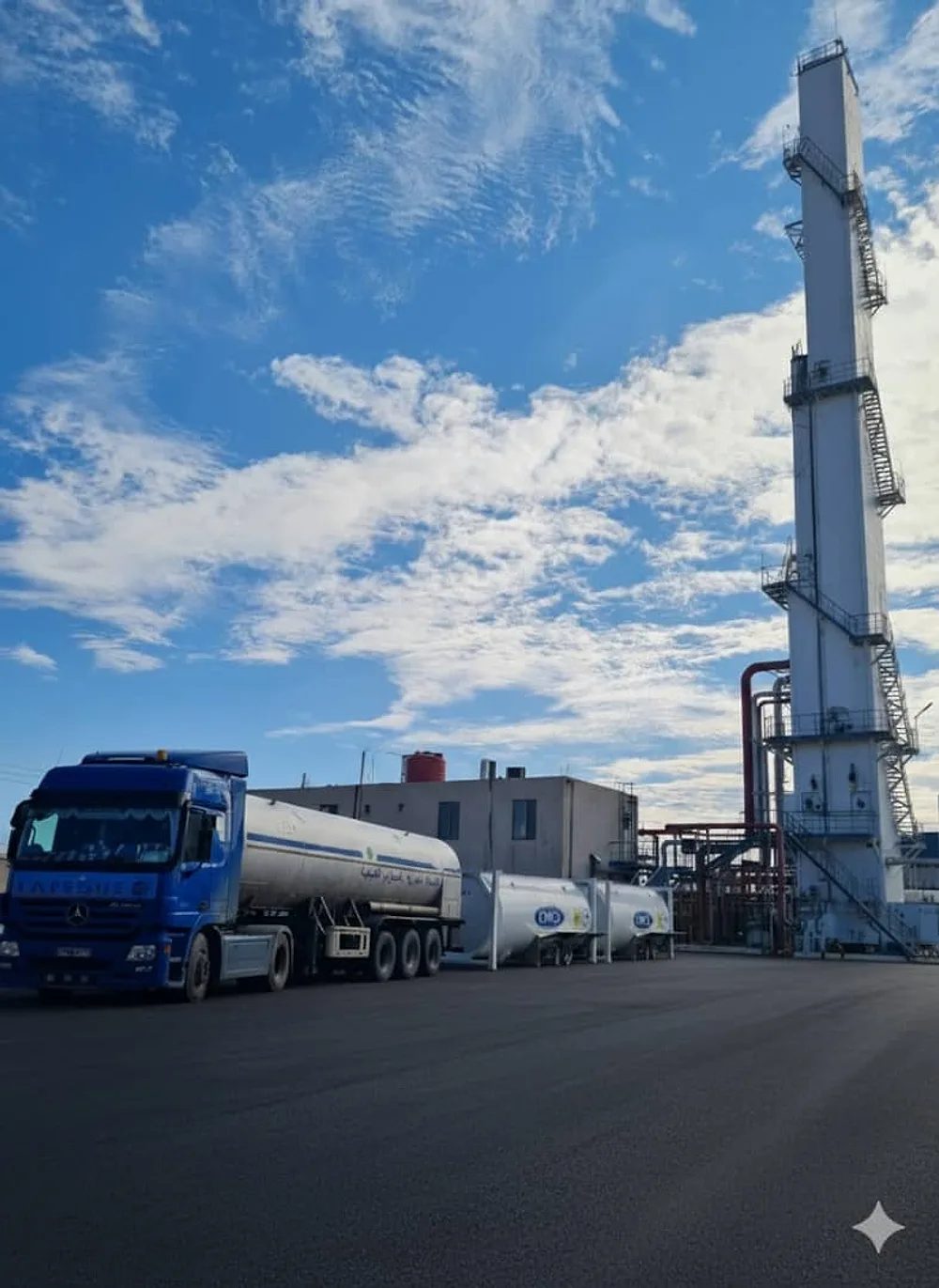 Air separation column at Nabik Oxygen Factory